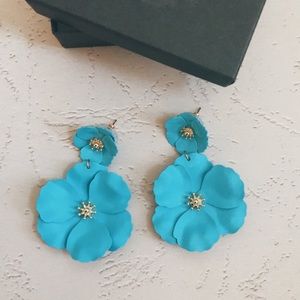 NWOT :Hand made: Stephie Chic :Kristen Double Flower Earrings
